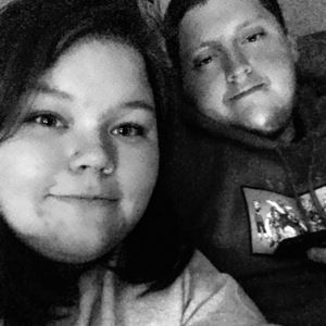 Meet your Posher, Cassandra